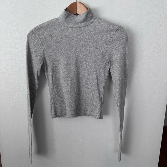 American Eagle gray ribbed fitted mock neck long sleeve Size XSmall - Picture 1 of 7